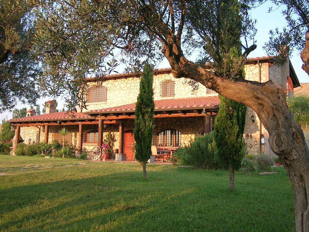 Casale Farnesiana B&B Tarquinia Eksteriør bilde