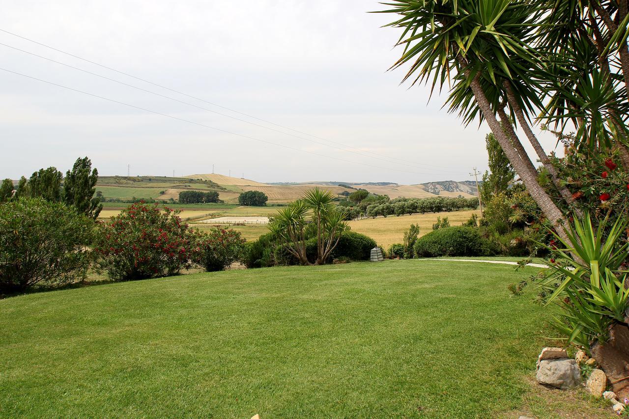 Casale Farnesiana B&B Tarquinia Eksteriør bilde