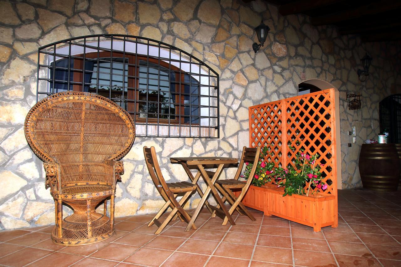 Casale Farnesiana B&B Tarquinia Eksteriør bilde